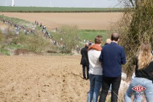 gallery Paris-Roubaix, les ambiances autour de la course