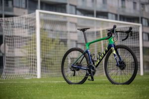 gallery Bike check : le Scott Foil de Neymar Jr