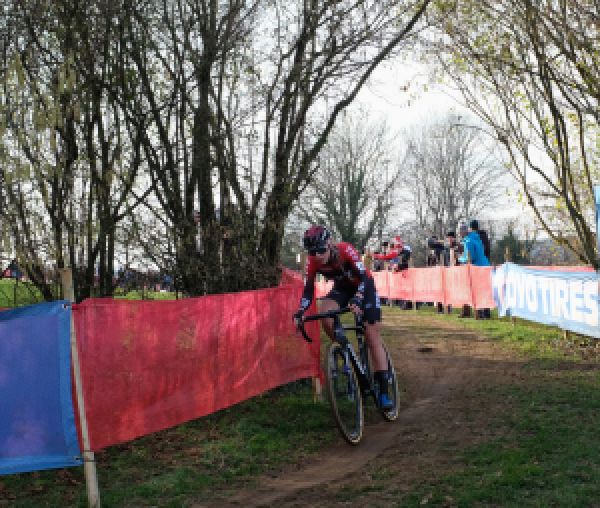 gallery CX : MVDP triomphe à Besançon